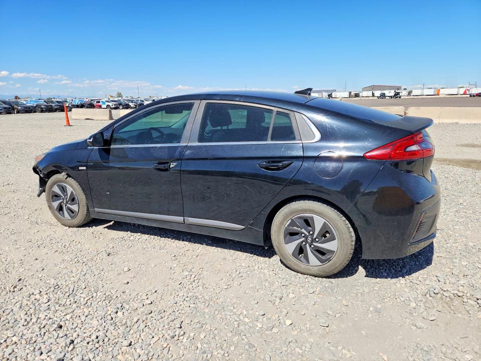 Photo 2 from auction – 2017 HYUNDAI IONIQ with VIN KMHC75LC5HU030445