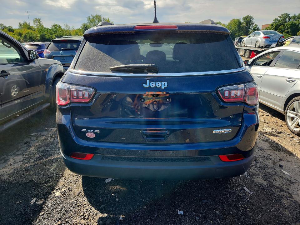 Photo 6 from auction – 2019 JEEP COMPASS with VIN 3C4NJDBB3KT767422