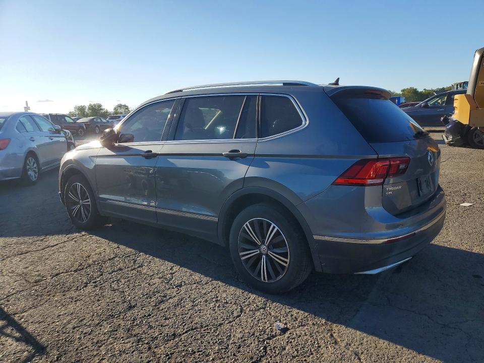 Photo 2 from auction – 2018 VOLKSWAGEN TIGUAN with VIN 3VV2B7AX6JM013259