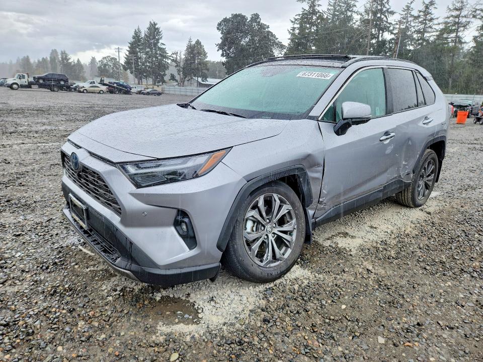 Снимка 1 от търг – 2023 TOYOTA RAV4 с VIN 4T3D6RFVXPU133491
