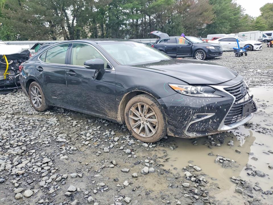 Photo 4 from auction – 2017 LEXUS ES with VIN JTHBW1GG4H2152099