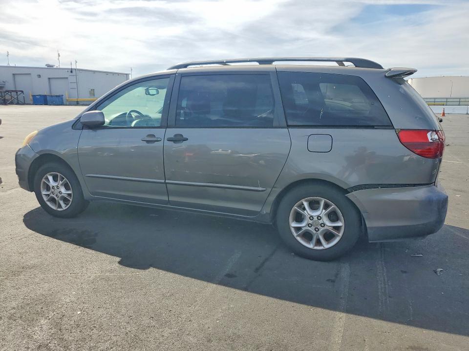 Photo 2 from auction – 2005 TOYOTA SIENNA with VIN 5TDZA22C65S381493