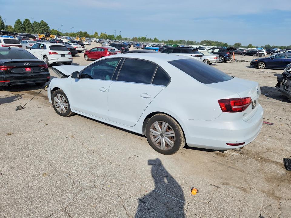 Снимка 2 от търг – 2017 VOLKSWAGEN JETTA с VIN 3VW2B7AJ2HM276088