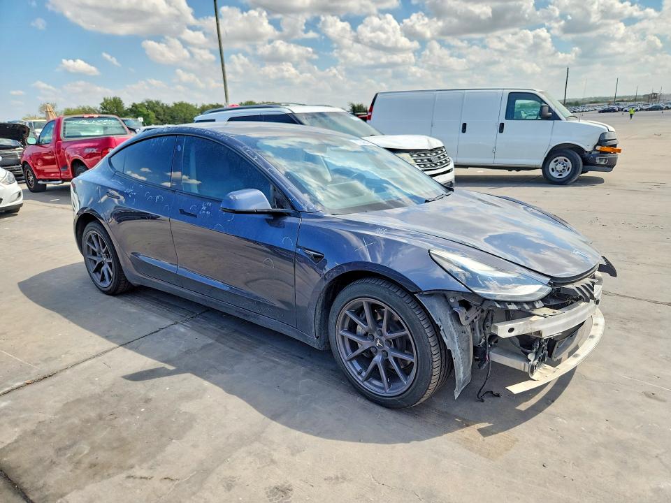 Photo 4 from auction – 2021 TESLA MODEL 3 with VIN 5YJ3E1EB4MF019771