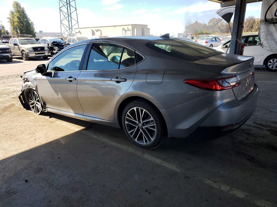 Foto 2 de la subasta – 2025 TOYOTA CAMRY con VIN 4T1DAACK3SU605087