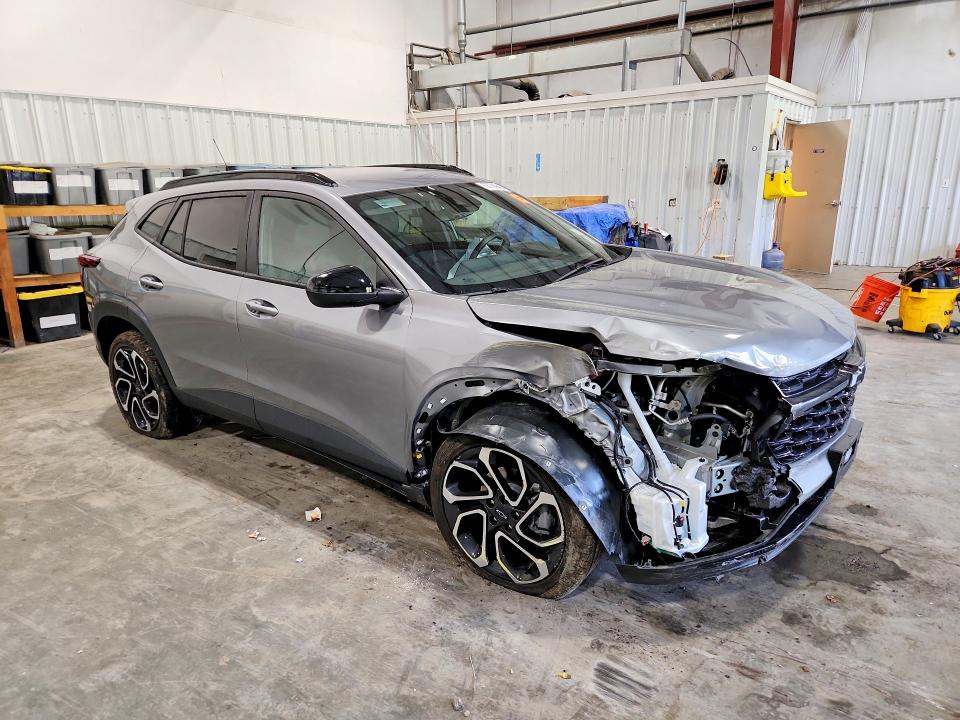 Photo 4 from auction – 2025 CHEVROLET TRAX with VIN KL77LJEP2SC334627