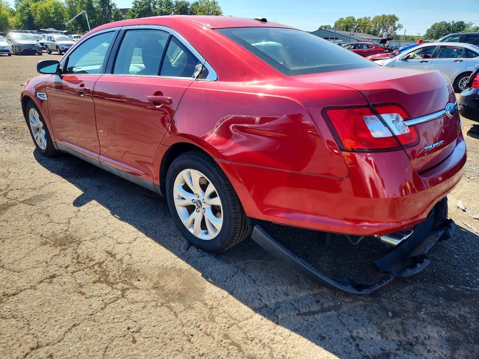 Photo 2 from auction – 2010 FORD TAURUS with VIN 1FAHP2HW1AG131603