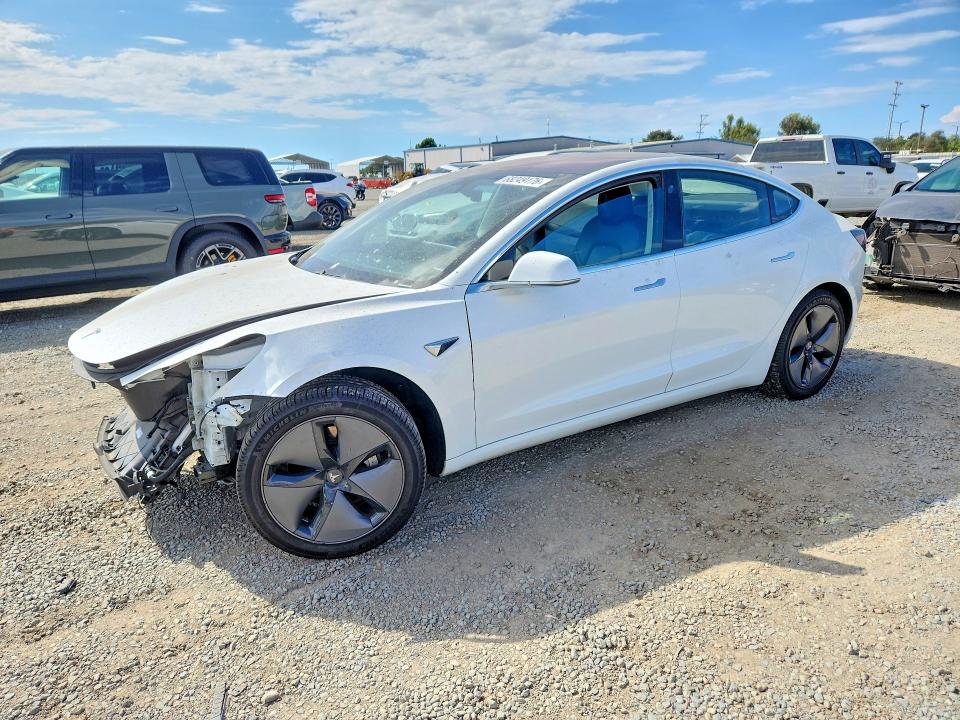 TESLA MODEL 3 2018 with VIN 5YJ3E1EA7JF017256 - Photo from auction