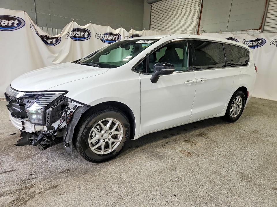 Photo 1 from auction – 2027 CHRYSLER PACIFICA with VIN 2C4RC1BG1VR559102