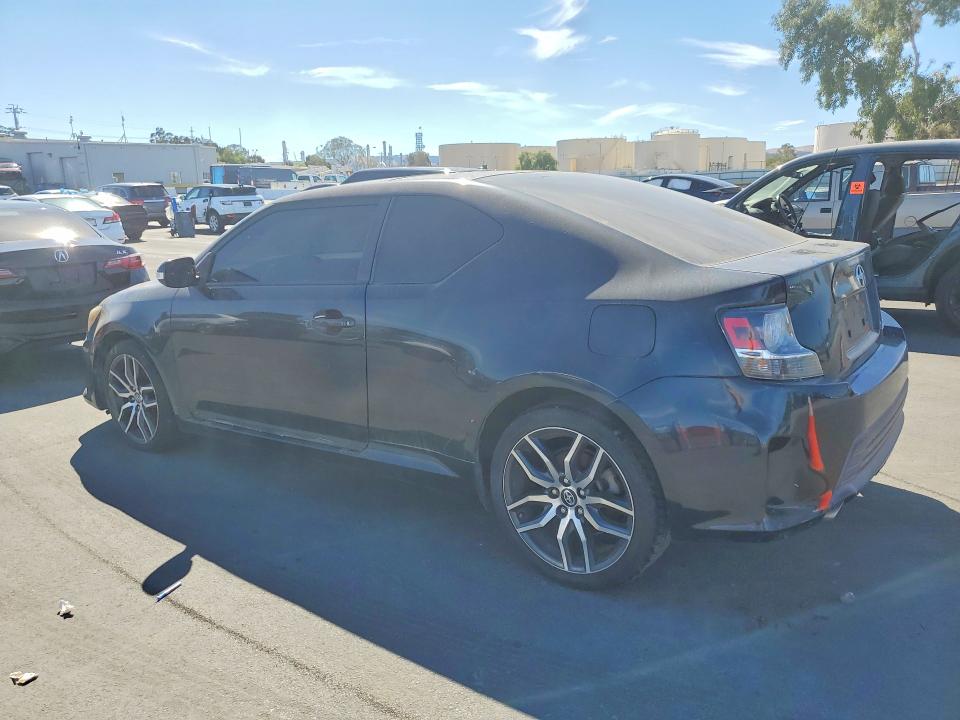 Photo 2 from auction – 2015 SCION TC with VIN JTKJF5C72FJ012297