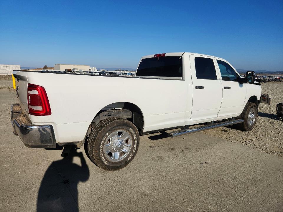 Photo 3 from auction – 2024 RAM 2500 with VIN 3C6UR5HJ8RG398687
