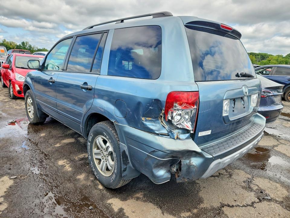 Photo 2 from auction – 2005 HONDA PILOT with VIN 2HKYF18655H545010