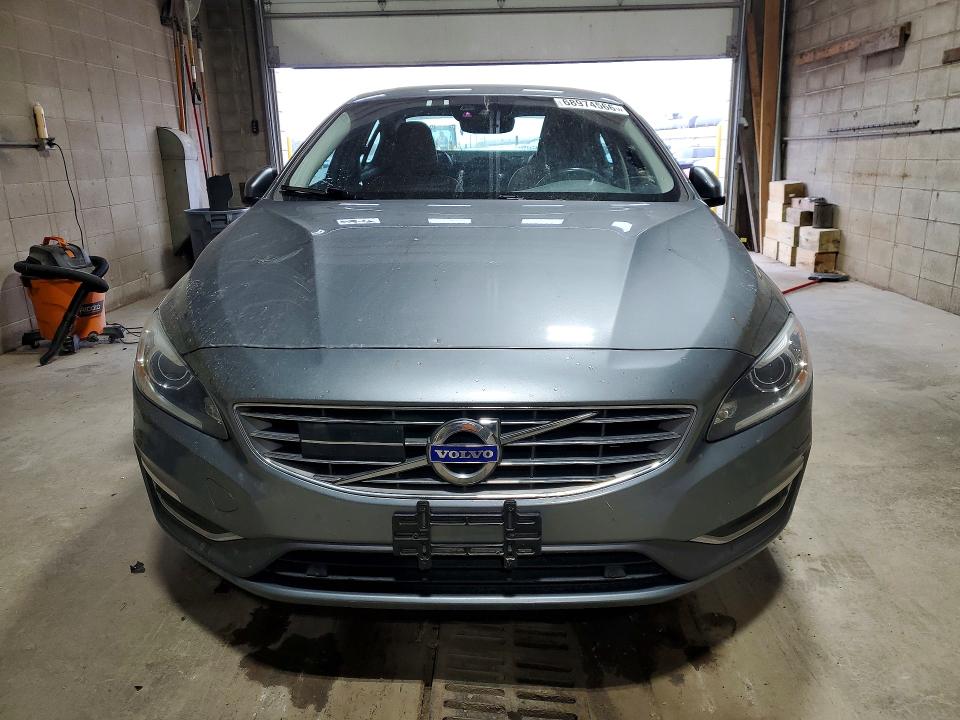 Photo 5 from auction – 2016 VOLVO S60 with VIN LYV612TM2GB094543
