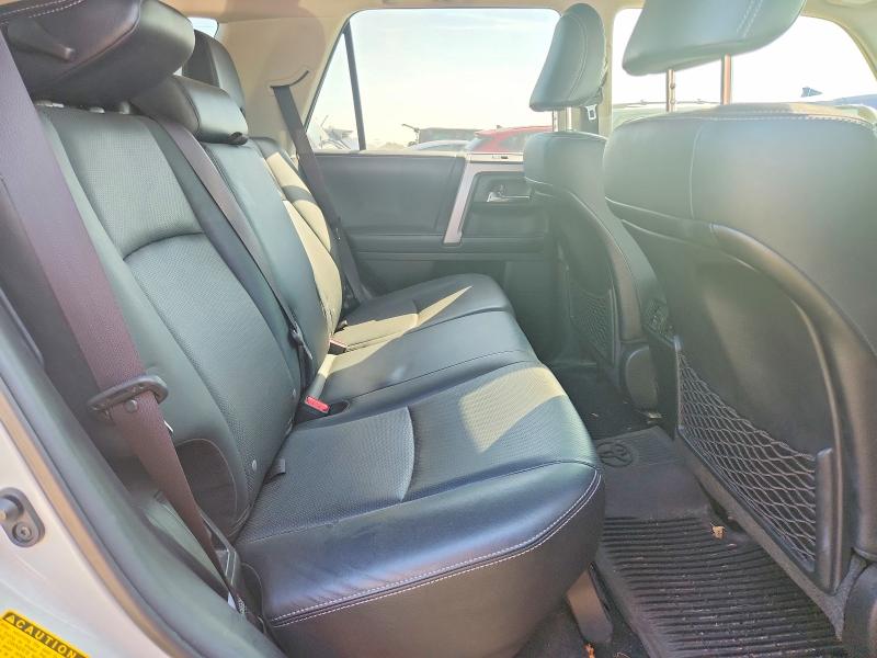 Foto 10 de la subasta – 2016 TOYOTA 4RUNNER con VIN JTEBU5JR0G5389397