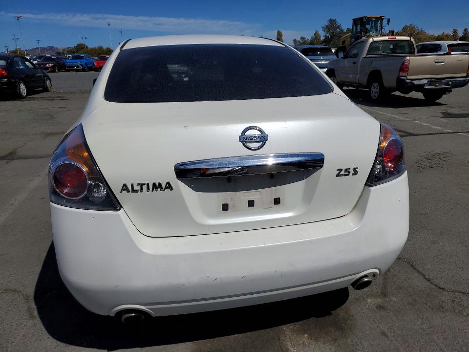 Zdjęcie 6 z aukcji – 2011 NISSAN ALTIMA z VIN 1N4AL2AP8BN414643