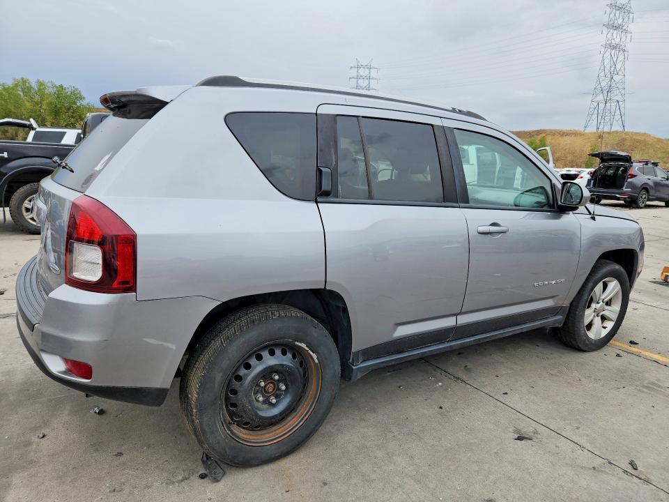 صورة رقم 3 من المزاد - 2017 JEEP COMPASS مع VIN 1C4NJDEB8HD196777