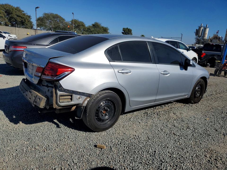 Photo 3 from auction – 2013 HONDA CIVIC with VIN 2HGFB2F57DH513381