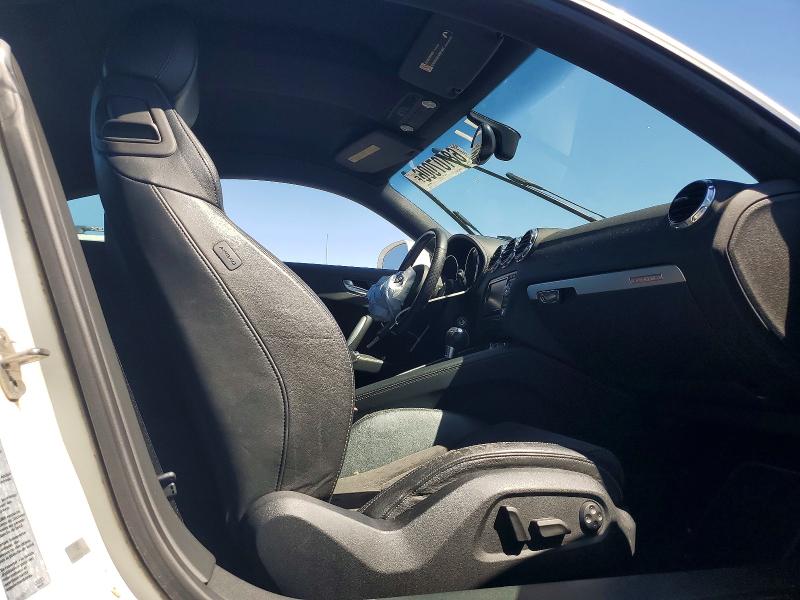 صورة رقم 10 من المزاد - 2011 AUDI TT مع VIN TRUBFAFK6B1012615