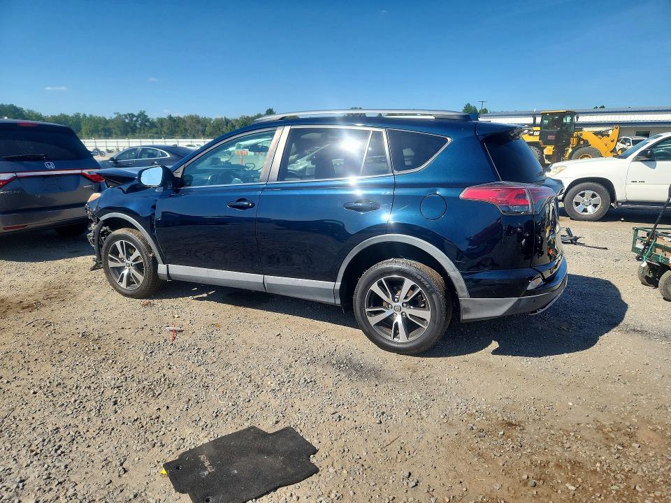 Photo 2 from auction – 2017 TOYOTA RAV4 with VIN 2T3WFREV6HW383645