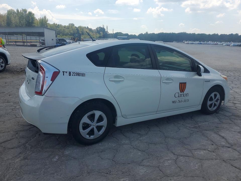 Photo 3 from auction – 2015 TOYOTA PRIUS with VIN JTDKN3DU8F1988219