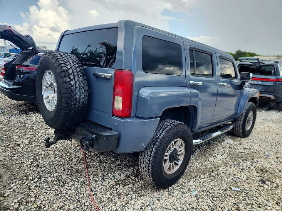 Photo 3 from auction – 2006 HUMMER H3 with VIN 5GTDN136668281071
