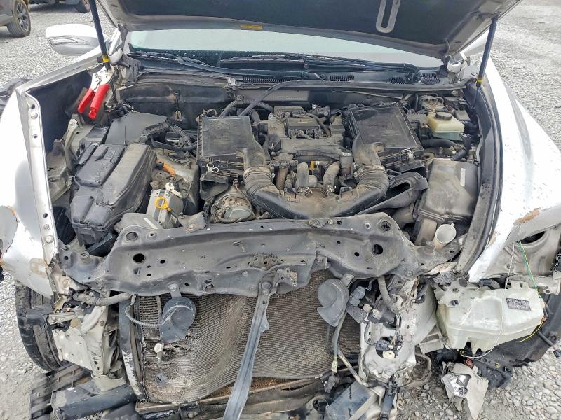 Photo 11 from auction – 2011 LEXUS LS with VIN JTHBL5EF7B5103088