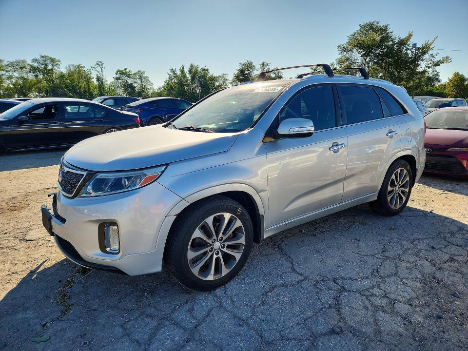 KIA SORENTO 2014 con VIN 5XYKWDA71EG539013 - Foto de la subasta