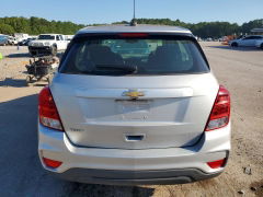 Photo 6 from auction – 2018 CHEVROLET TRAX with VIN KL7CJKSB7JB611151