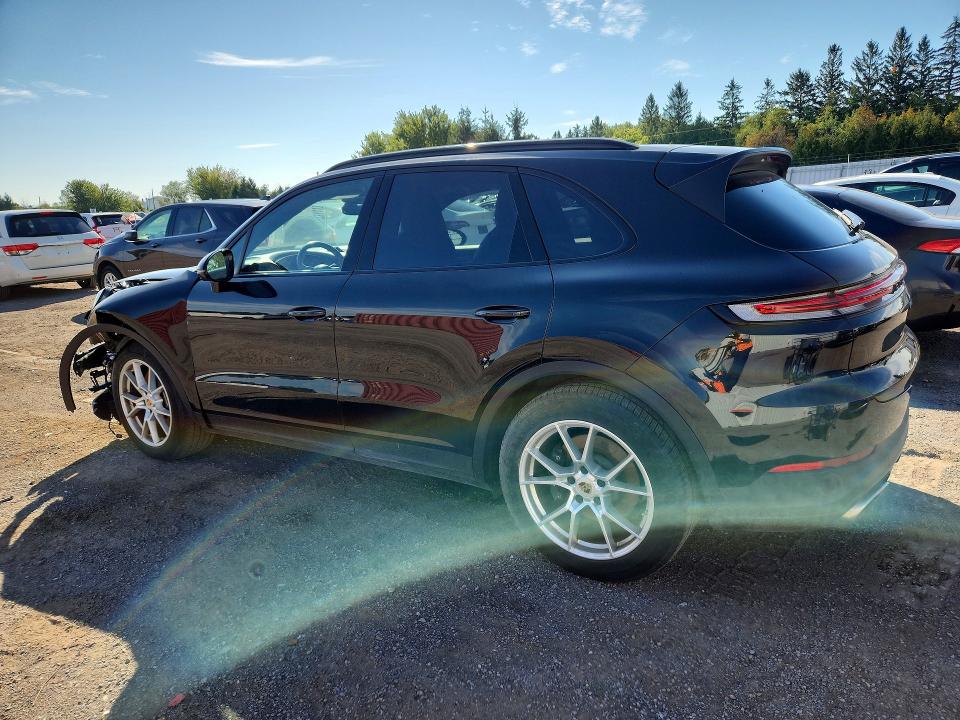 Фото 2 с аукциона – 2024 PORSCHE CAYENNE с VIN WP1AA2AY5RDA01456