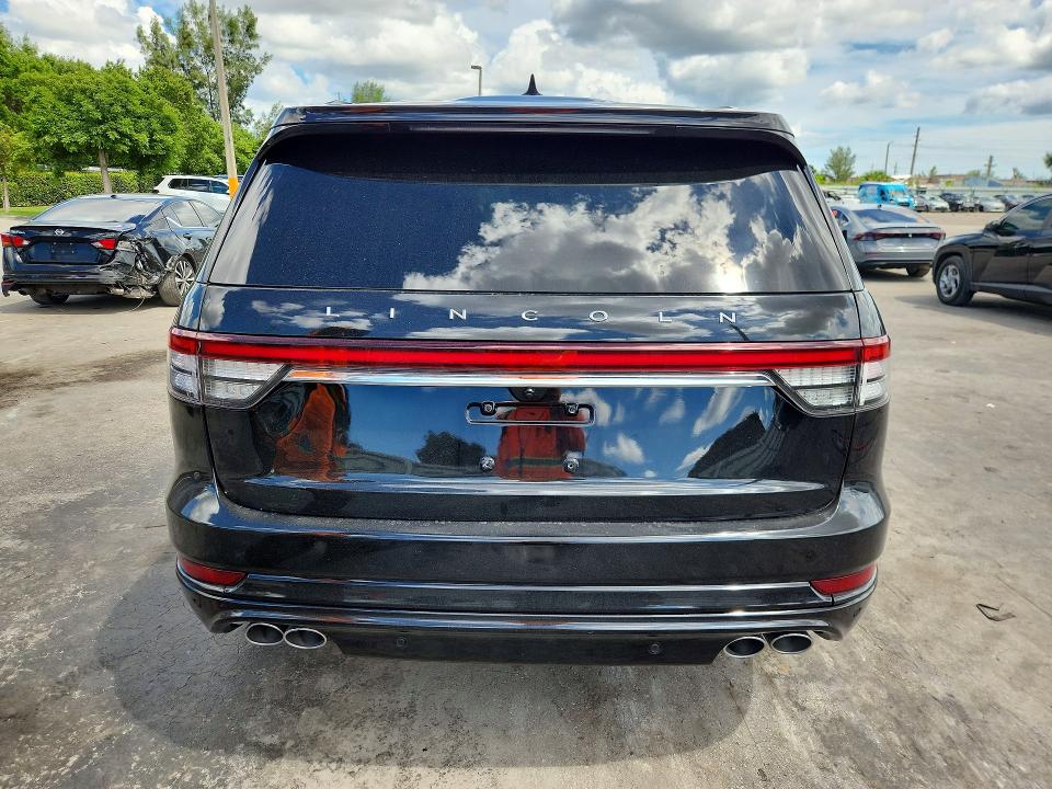 Photo 6 from auction – 2023 LINCOLN AVIATOR with VIN 5LM5J7WC1PGL14599