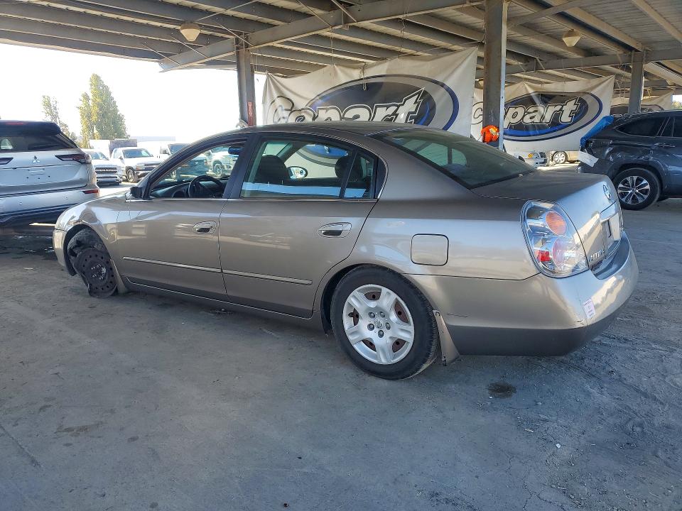 Photo 2 from auction – 2004 NISSAN ALTIMA with VIN 1N4AL11D54C187426