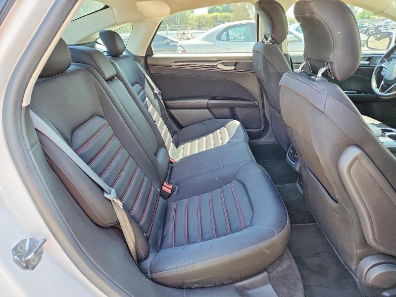 Photo 10 from auction – 2013 FORD FUSION with VIN 3FA6P0H79DR379681