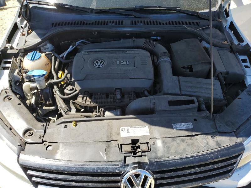 Photo 11 from auction – 2014 VOLKSWAGEN JETTA with VIN 3VWD17AJ4EM420909