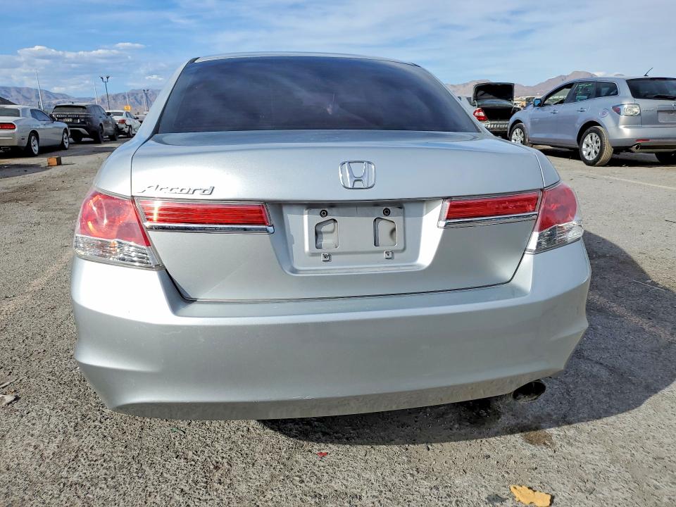 Снимка 6 от търг – 2012 HONDA ACCORD с VIN 1HGCP2F37CA225361