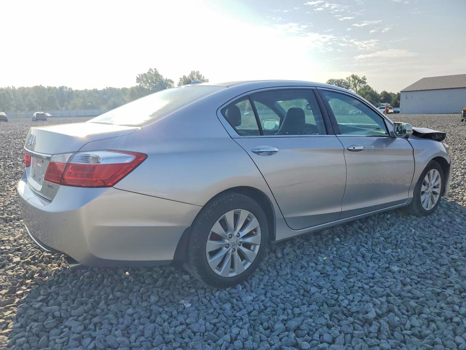 Photo 3 from auction – 2014 HONDA ACCORD with VIN 1HGCR3F88EA017410