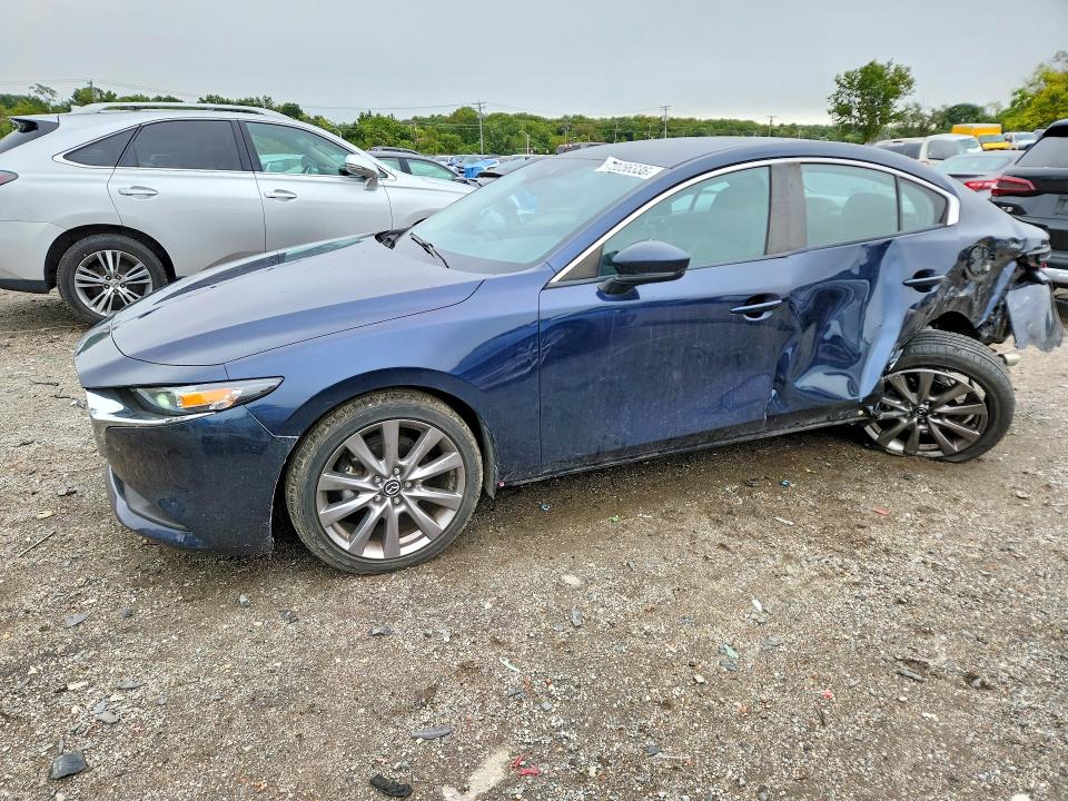 Снимка 1 от търг – 2020 MAZDA 3 с VIN JM1BPACL6L1166473