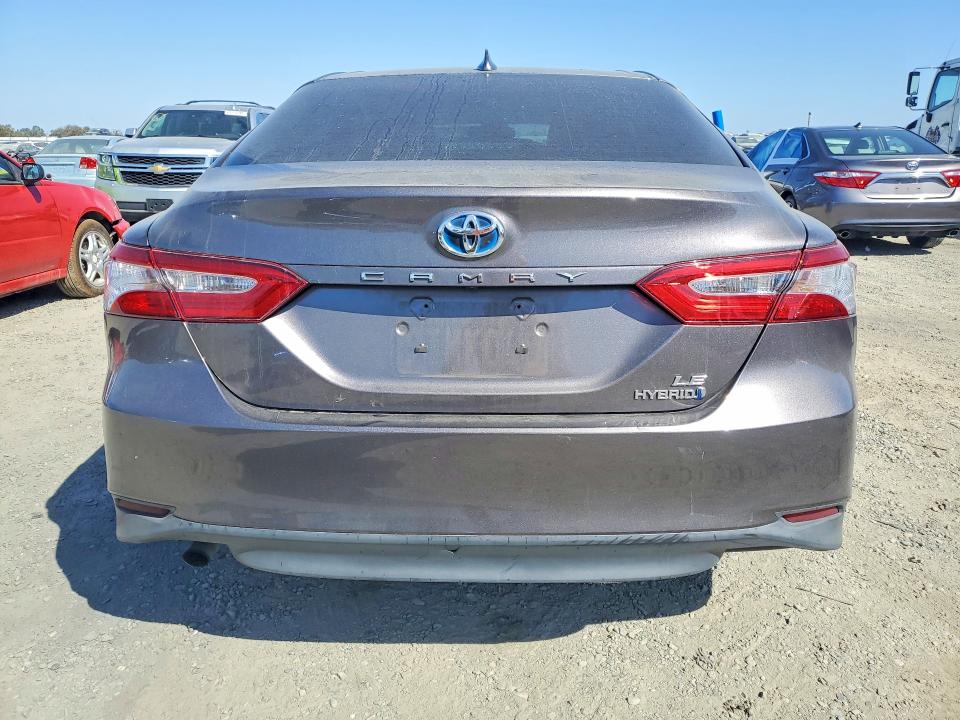 Photo 6 from auction – 2020 TOYOTA CAMRY with VIN 4T1C31AK4LU013840