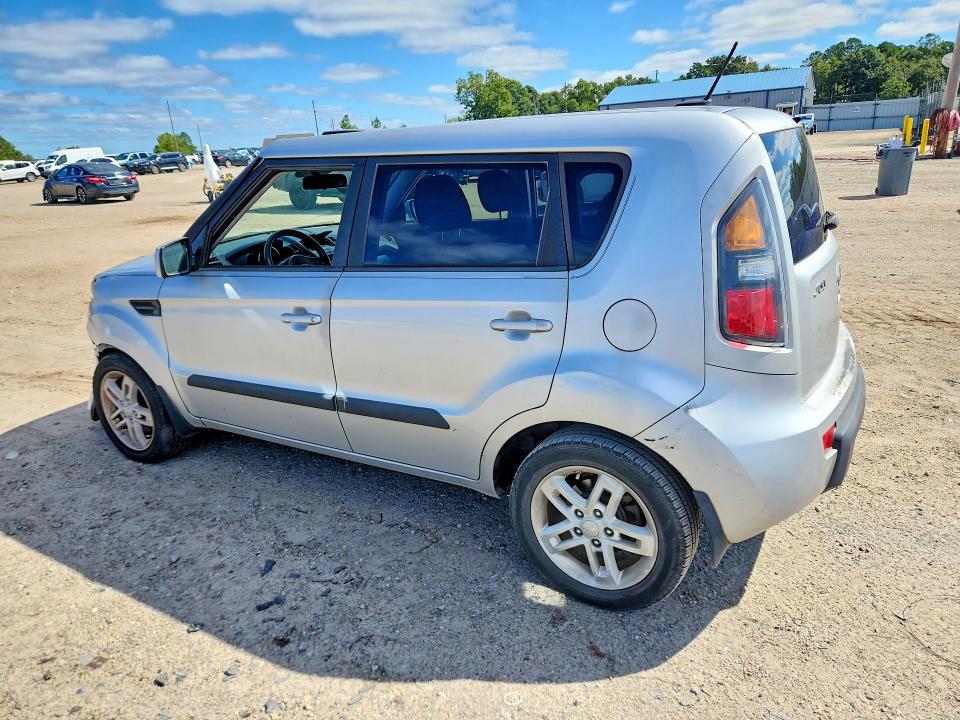 Photo 2 from auction – 2011 KIA SOUL with VIN KNDJT2A20B7716236