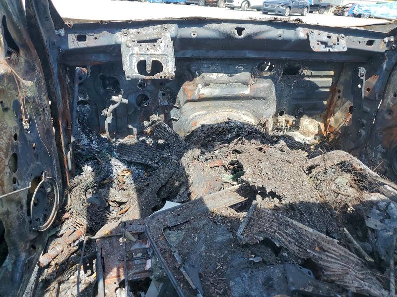 Снимка 8 от търг – 2005 JEEP LIBERTY с VIN 1J4GK58K65W633418
