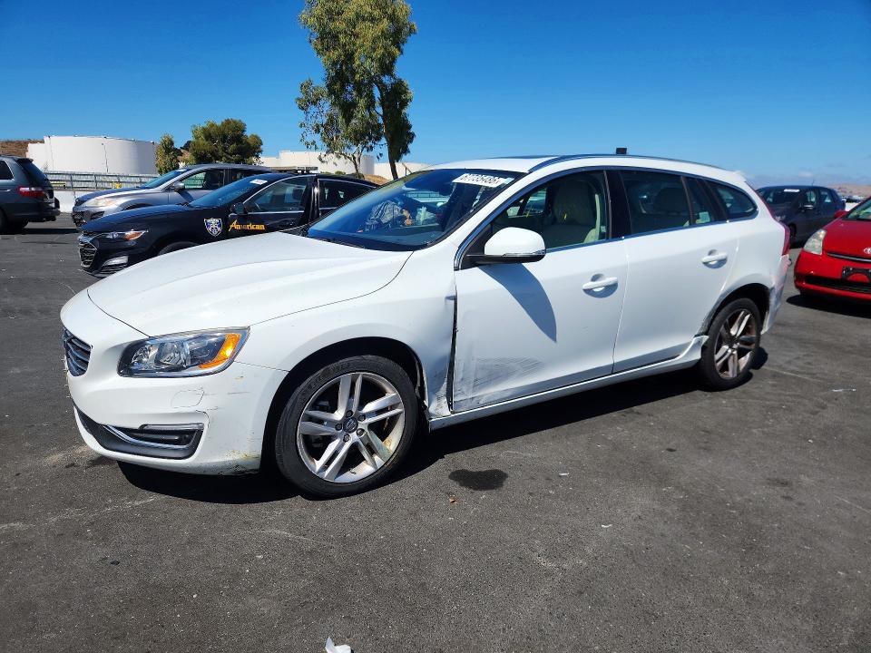 2015 VOLVO V60 - Търг №67735486
