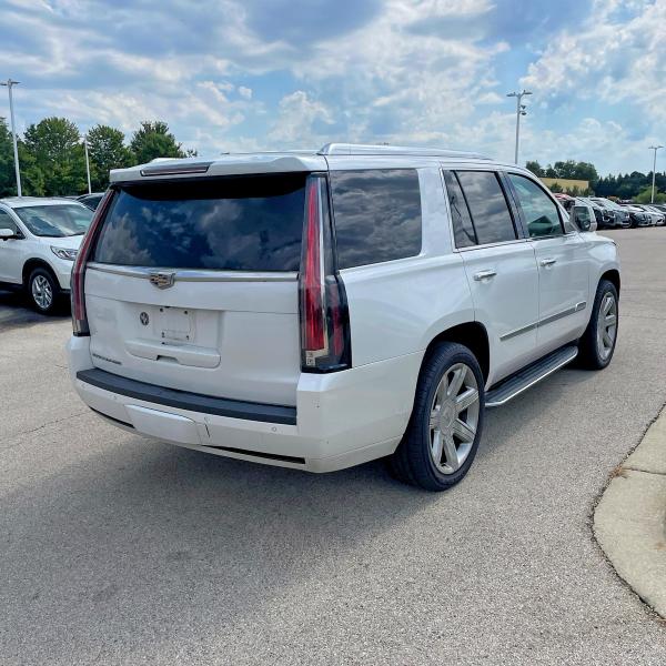 Photo 4 from auction – 2016 CADILLAC ESCALADE with VIN 1GYS4BKJ4GR154029