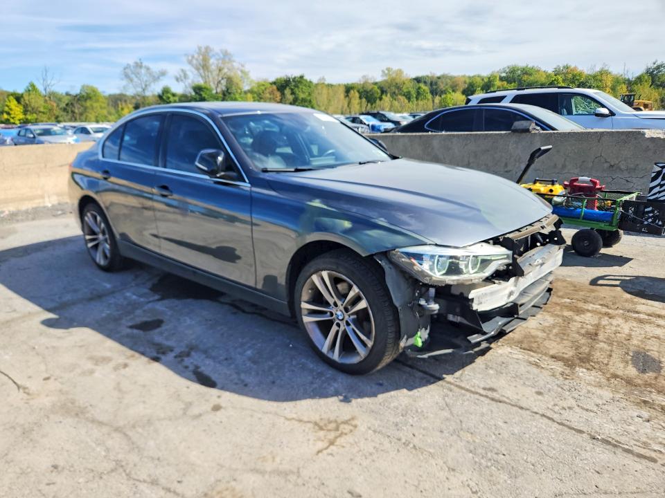 Photo 4 from auction – 2017 BMW 330 with VIN WBA8D9G3XHNU61424
