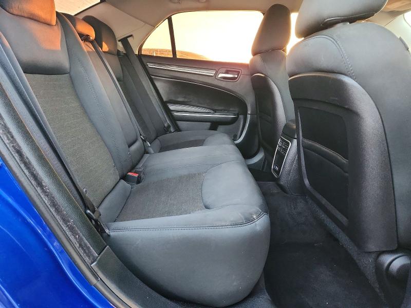 Фото 10 с аукциона – 2018 CHRYSLER 300 с VIN 2C3CCAAG5JH294101