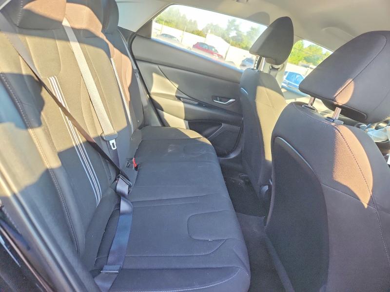Снимка 10 от търг – 2023 HYUNDAI ELANTRA с VIN KMHLM4AG1PU587005