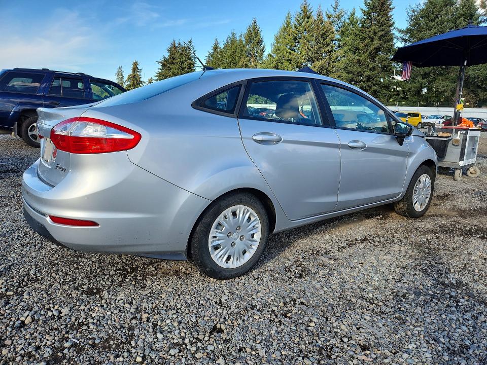 Photo 3 from auction – 2016 FORD FIESTA with VIN 3FADP4AJ7GM173829