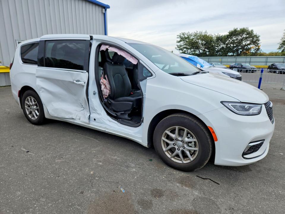 Foto 4 de la subasta – 2026 CHRYSLER PACIFICA con VIN 2C4RC1BG9TR272748