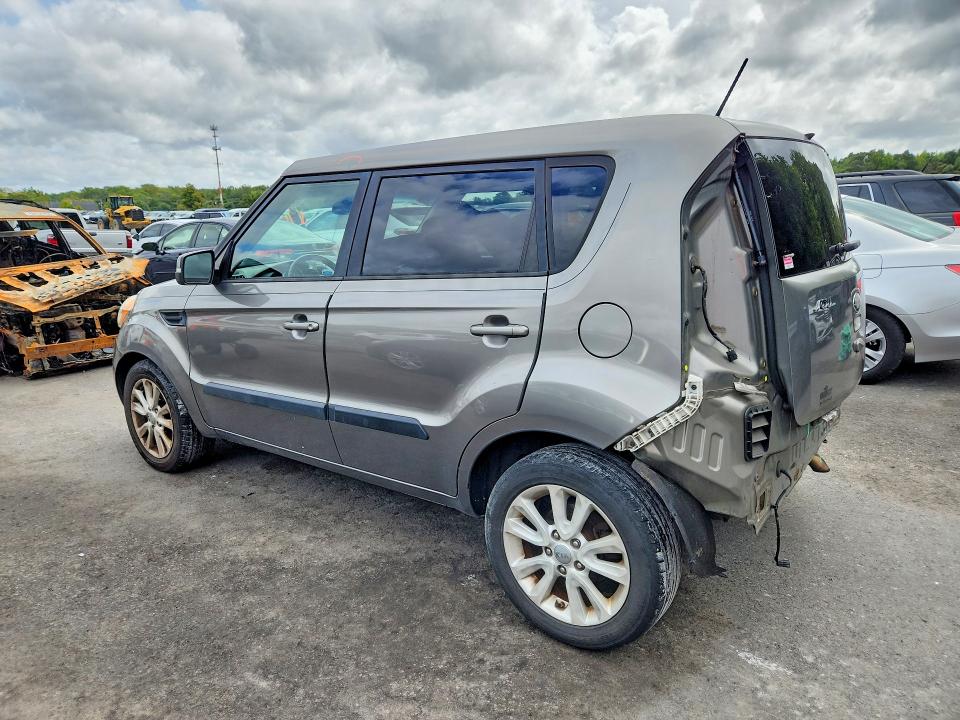 Foto 2 de la subasta – 2013 KIA SOUL con VIN KNDJT2A61D7609976
