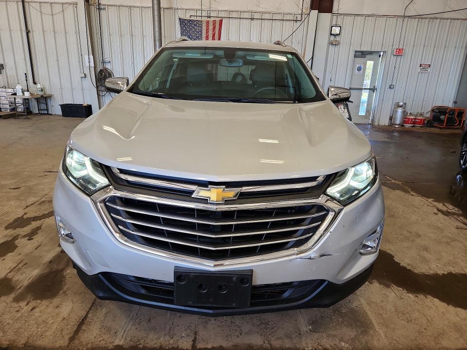 Photo 5 from auction – 2019 CHEVROLET EQUINOX with VIN 2GNAXYEX2K6256873