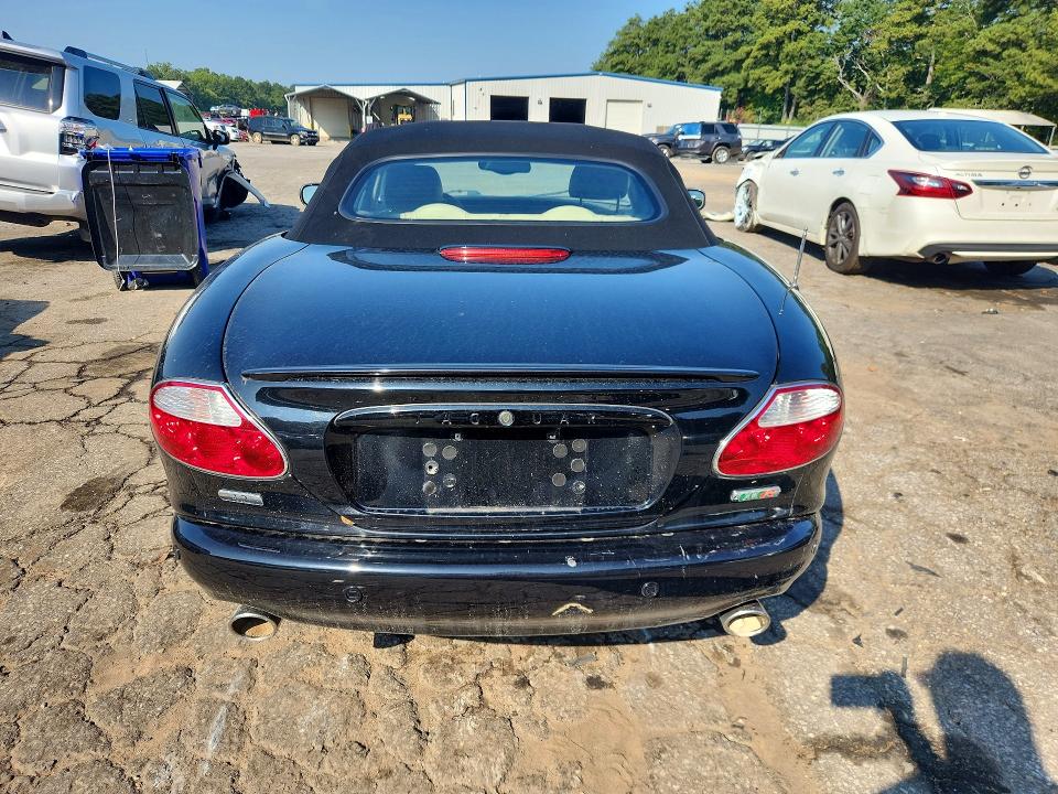 Zdjęcie 6 z aukcji – 2004 JAGUAR XKR z VIN SAJDA42B543A37168