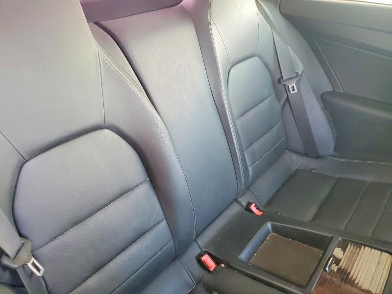Photo 10 from auction – 2010 MERCEDES-BENZ E with VIN WDDKJ5GB9AF037885